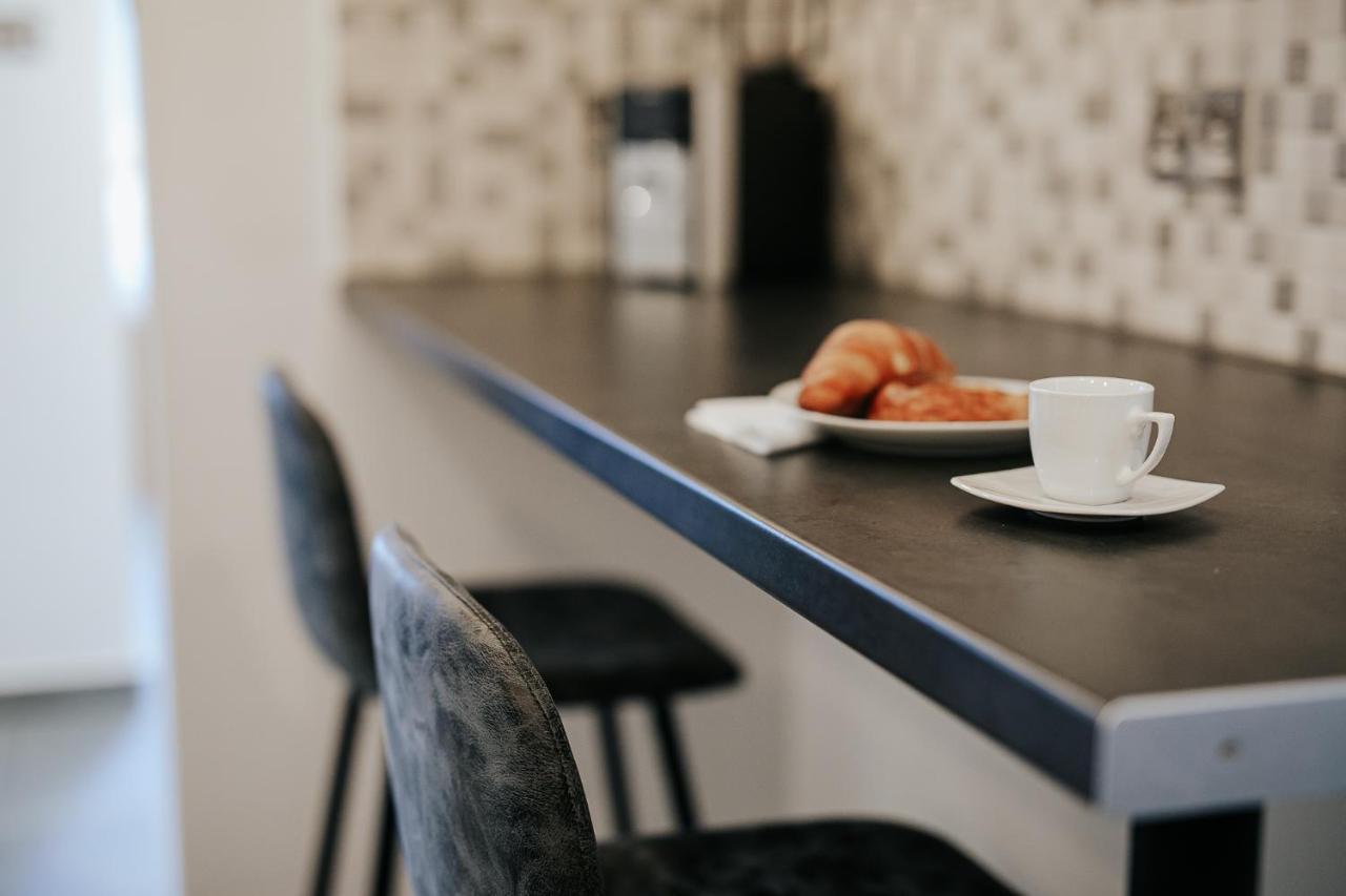 Lazaros Centre Apartment ลาร์นาคา ภายนอก รูปภาพ