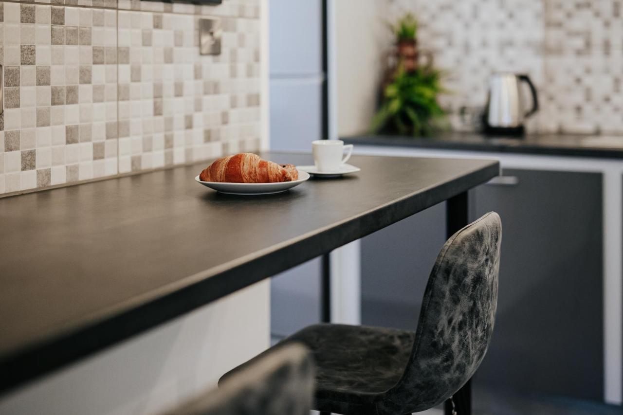 Lazaros Centre Apartment ลาร์นาคา ภายนอก รูปภาพ