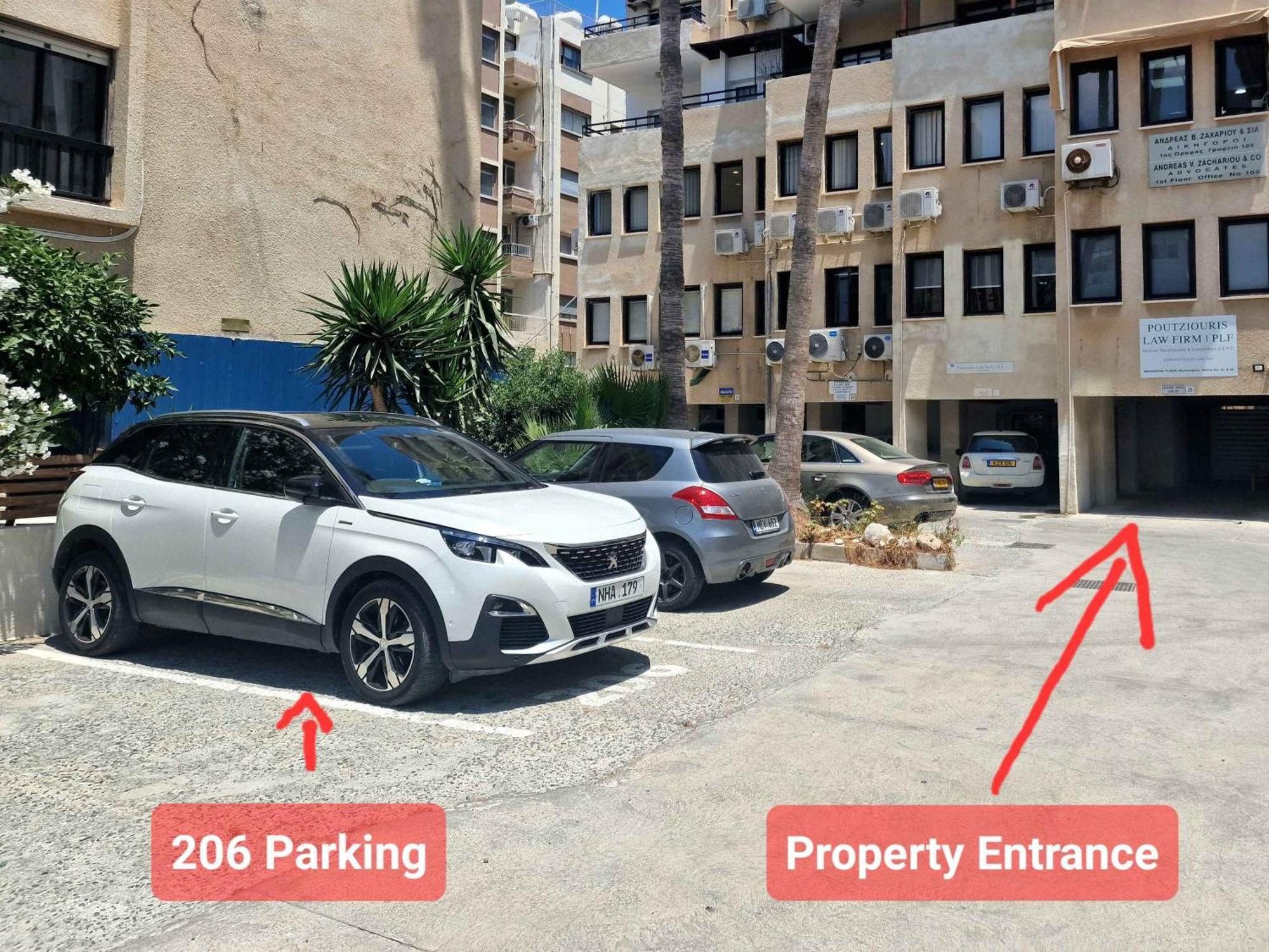 Lazaros Centre Apartment ลาร์นาคา ภายนอก รูปภาพ
